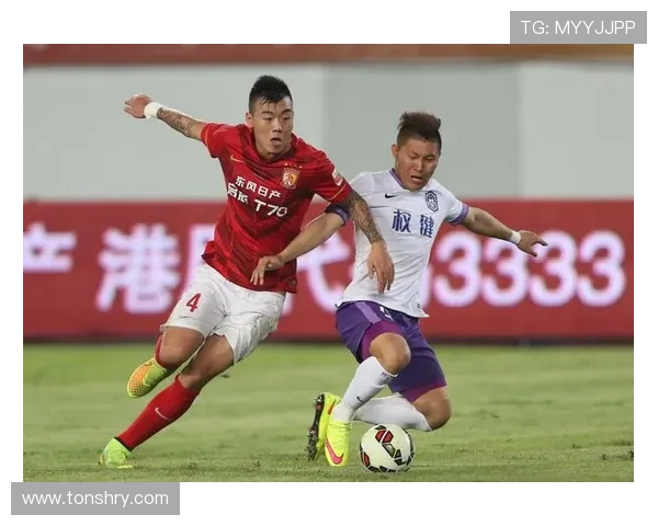 库尔图瓦携德约入股法乙勒芒队